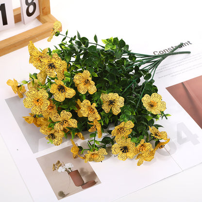 🔥2025 Mother's Day Sale🔥UV Resistant Lifelike Artificial Daisy